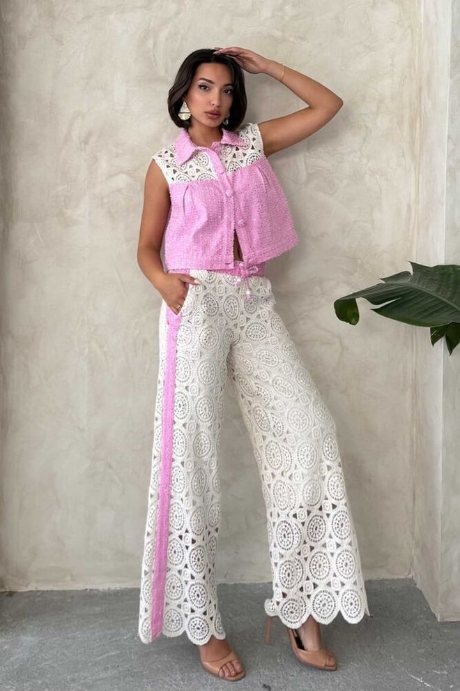 Pantalon en dentelle et pailletée