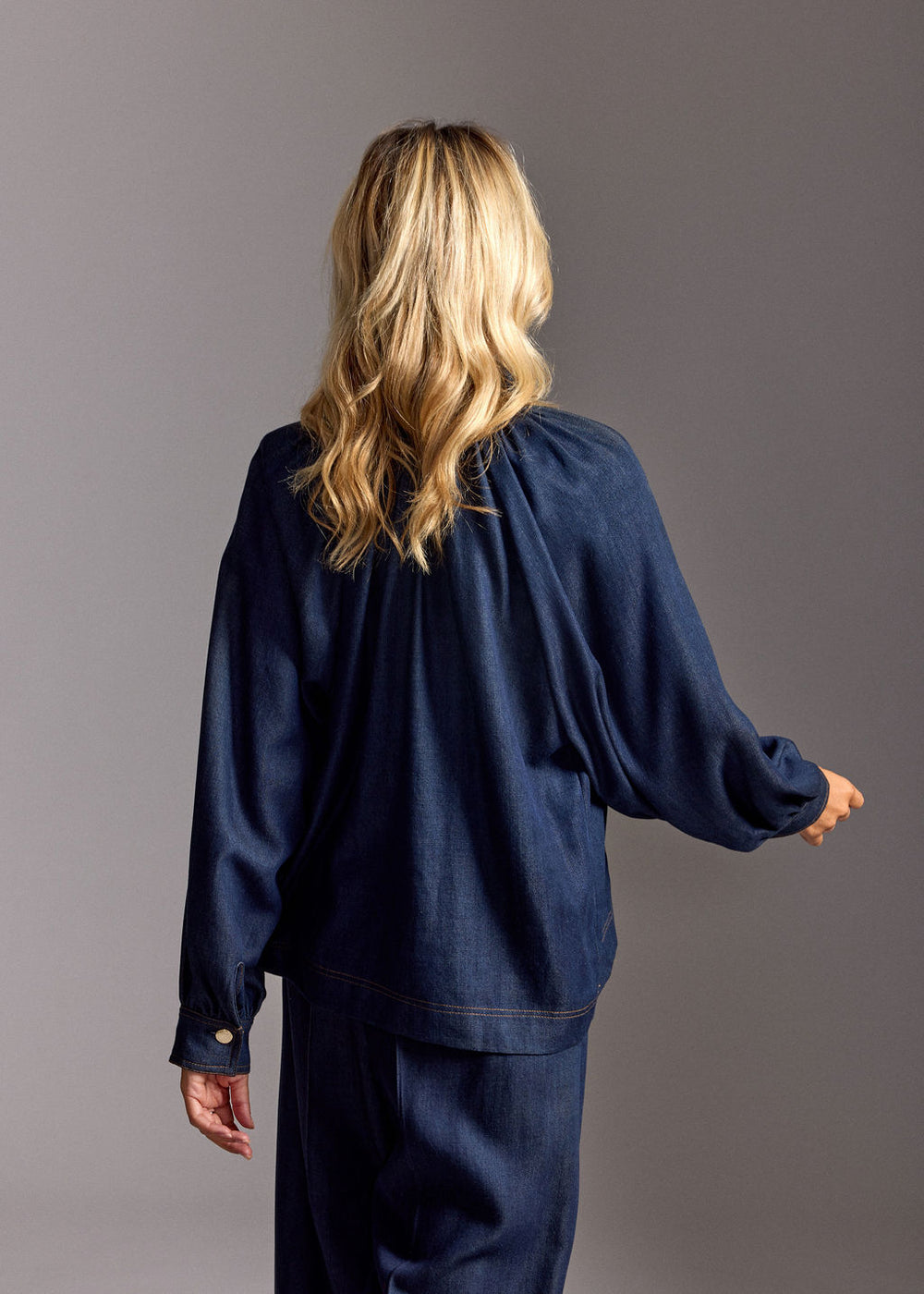 CHEMISE À LAVALLIÈRE EN LYOCELL DENIM LOLI