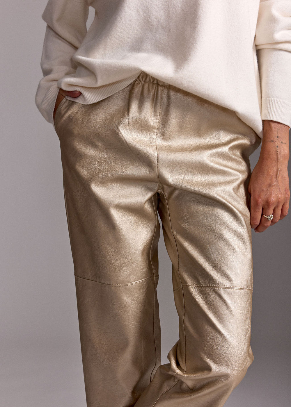 PANTALON FAUX CUIR WOODY GOLD
