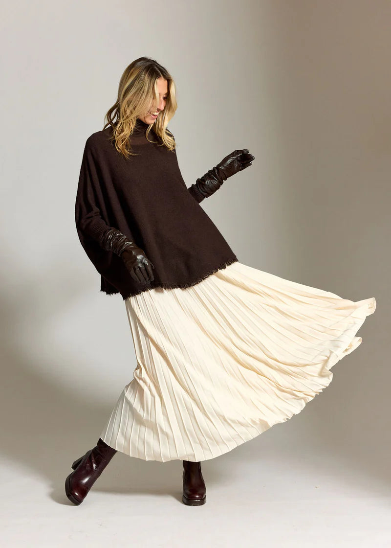 PULL PONCHO A FRANGES SIRO VINO