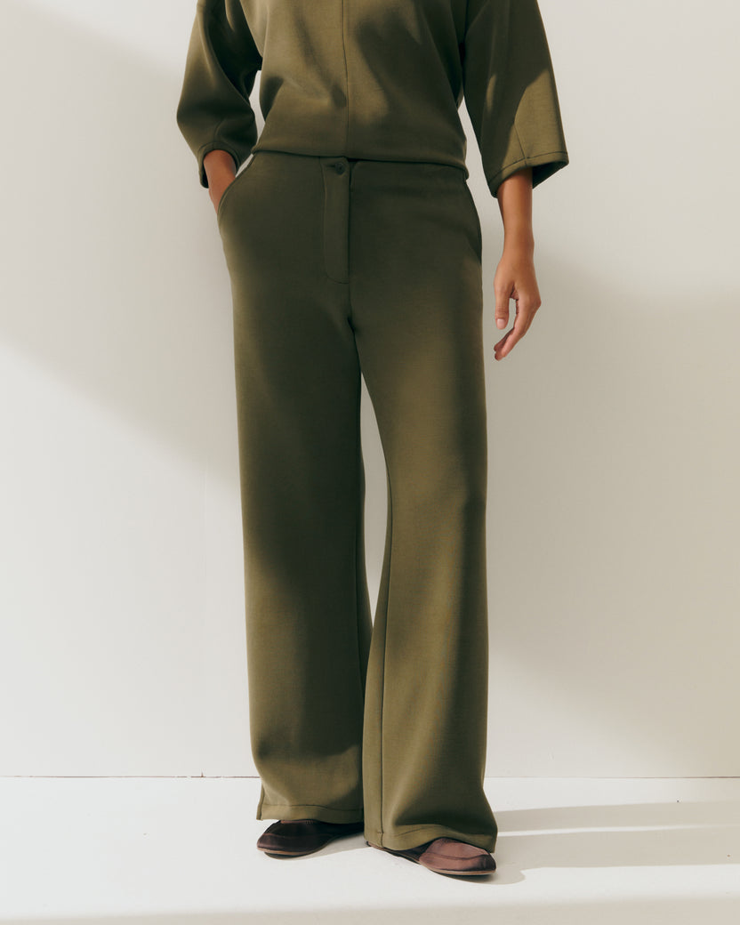 Pantalon large en tricot pour femme avec taille élastique