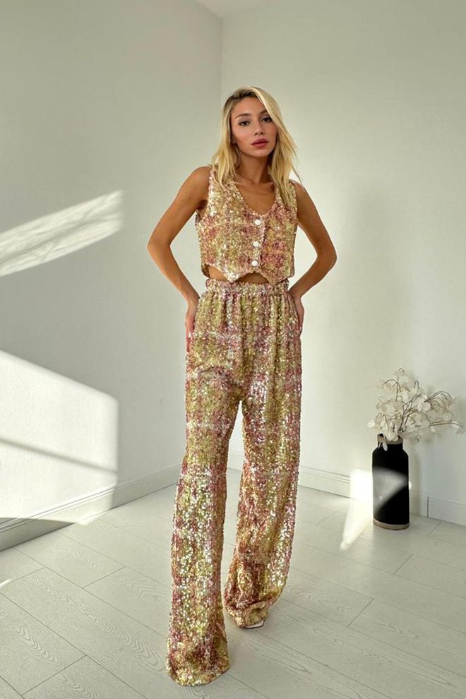 Costume Élégant Glamour Doré