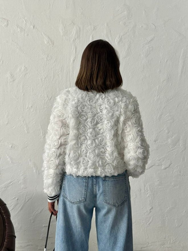 Veste à broderie rose
