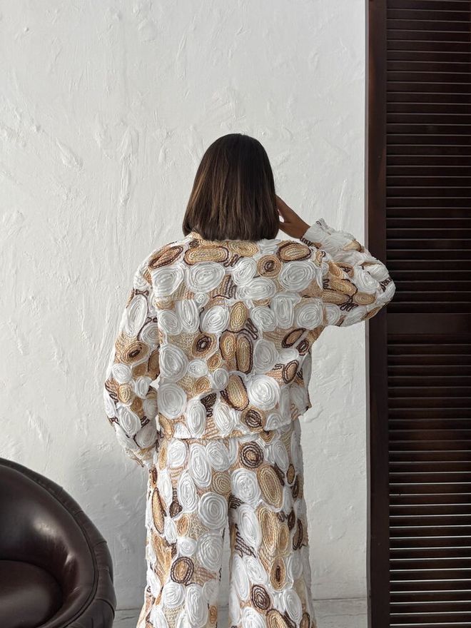Chemise Beige En Marbre Décontractée Boutonnée Col Châle