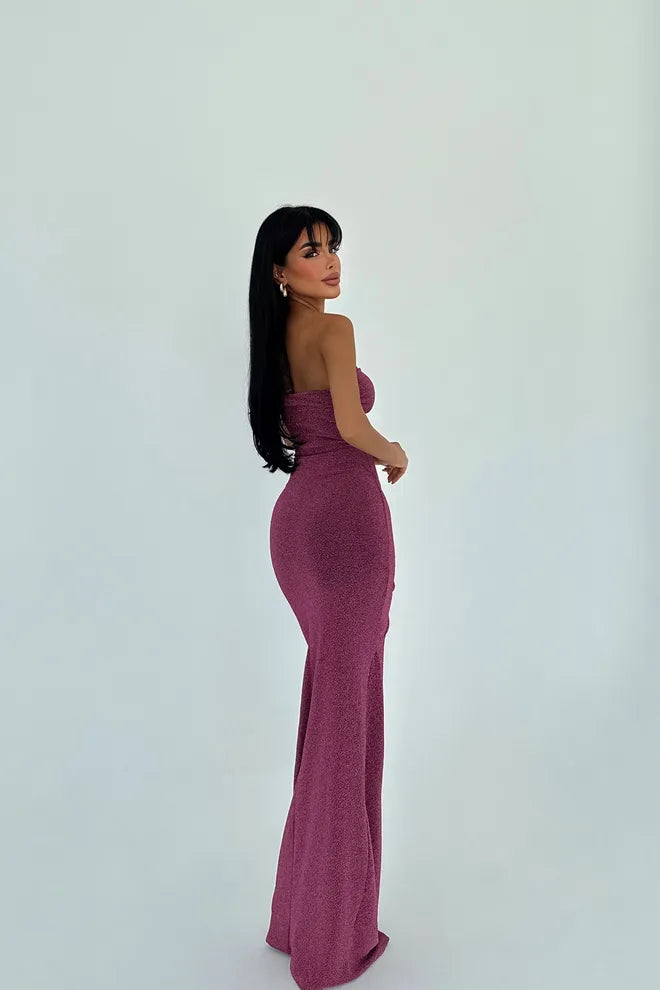 Robe sans bretelles pailletée