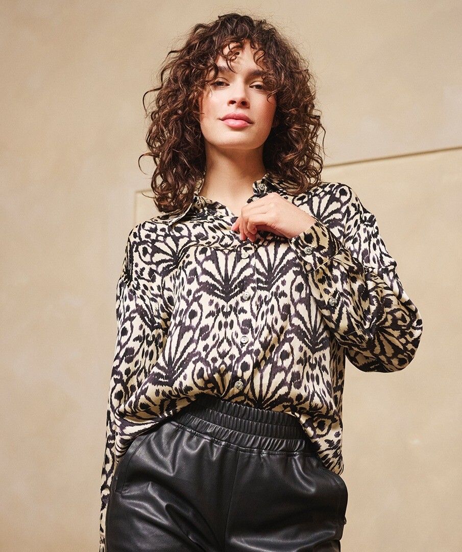 BLOUSE OVERSIZED CITY SIGN