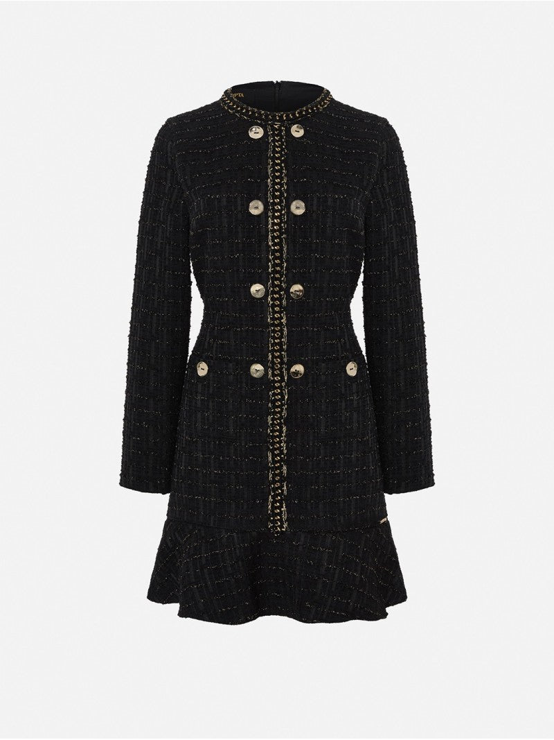 Robe avec des bottes métalliques
